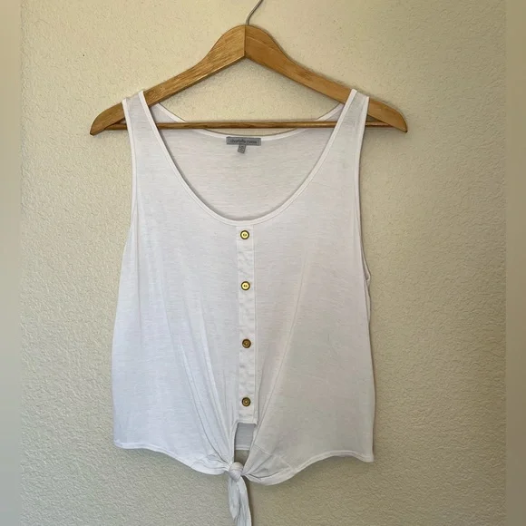 Charlotte Russe | White Tie-Front Gold Button Tank - Picture 2 of 8